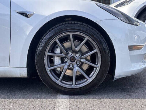 2019 Tesla Model 3 Standard Range Plus