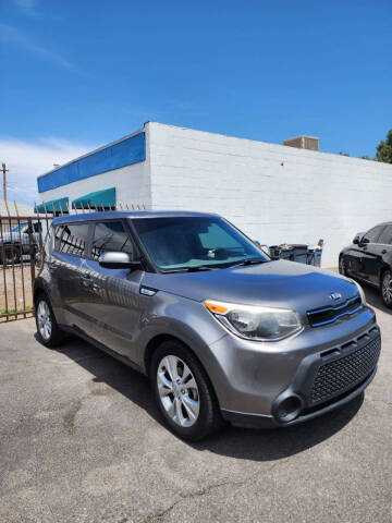 2015 Kia Soul +