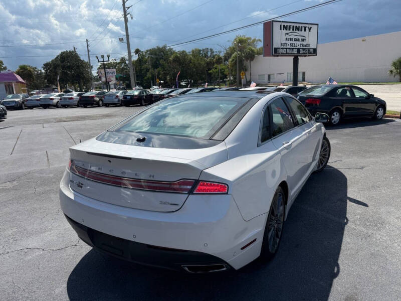 2013 Lincoln MKZ
