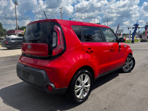 2015 Kia Soul +