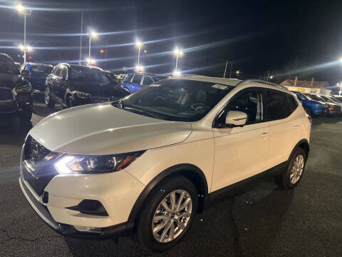 2022 Nissan Rogue Sport SV