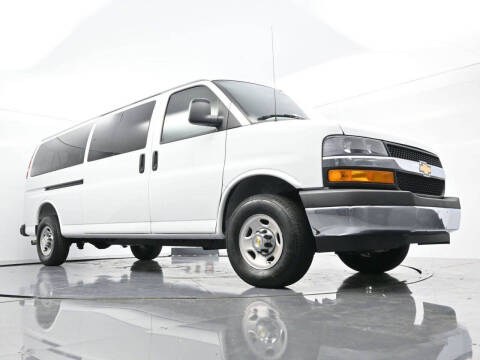 2025 Chevrolet Express LT 3500