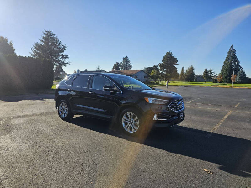 2020 Ford Edge Titanium