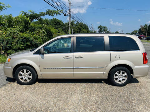 2012 Chrysler Town and Country Touring
