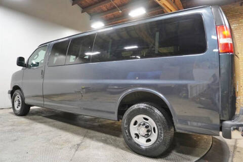 2017 Chevrolet Express LT 3500