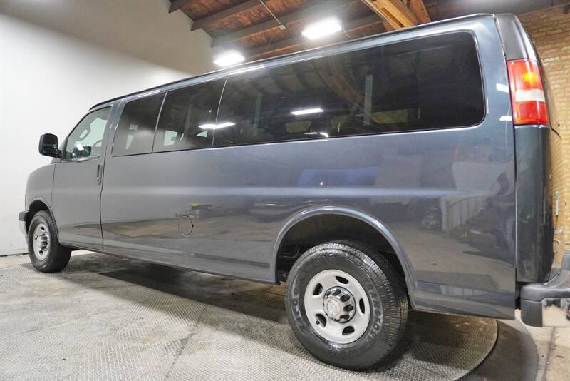 2017 Chevrolet Express LT 3500