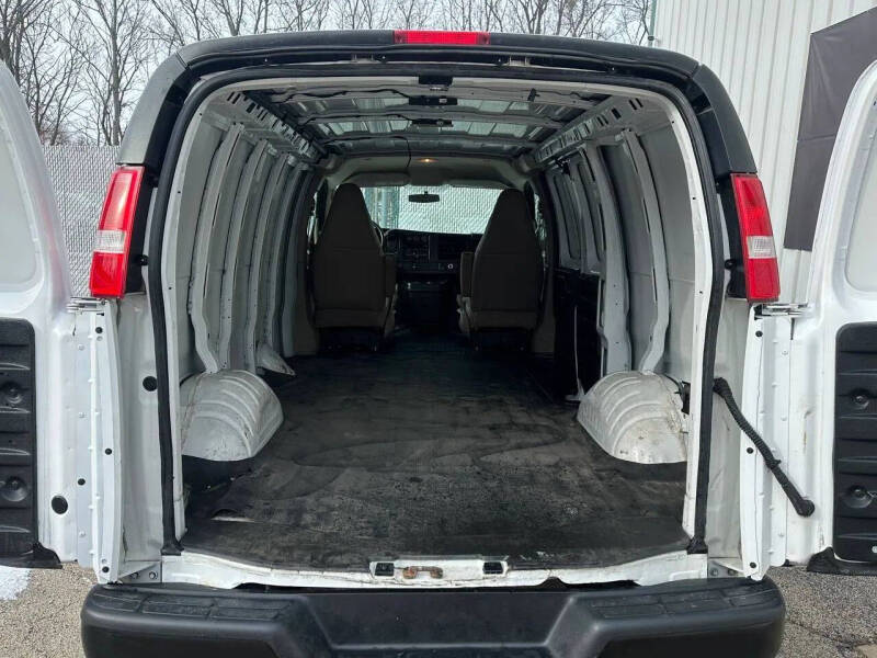 2017 Chevrolet Express 2500