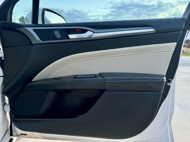 2014 Ford Fusion Hybrid Titanium