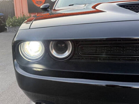 2016 Dodge Challenger SRT 392