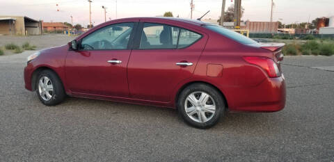2019 Nissan Versa SV