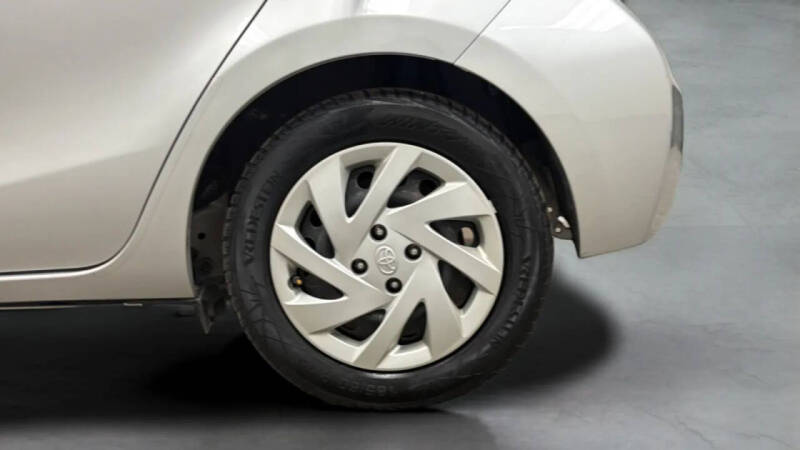 2015 Toyota Prius c One