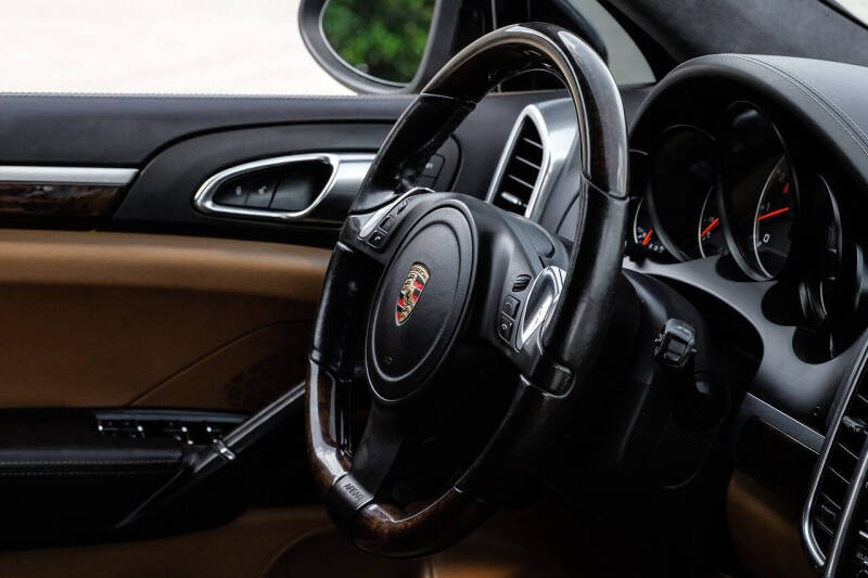 2012 Porsche Cayenne Turbo
