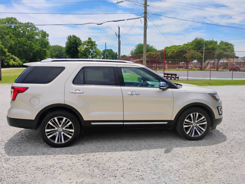 2017 Ford Explorer Platinum