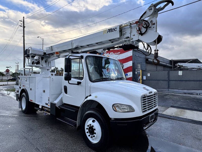 2019 Freightliner M2 106