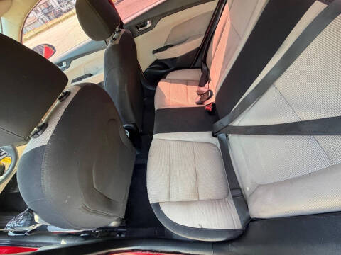 2019 Hyundai Accent SE