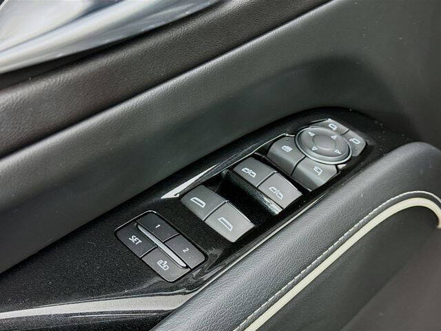 2023 Cadillac Escalade Sport