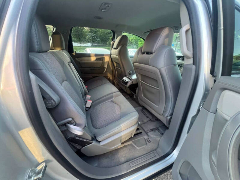 2017 Chevrolet Traverse LS