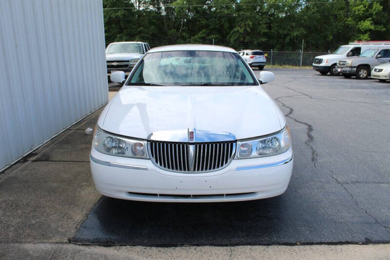 2000 Lincoln Town Car Executive