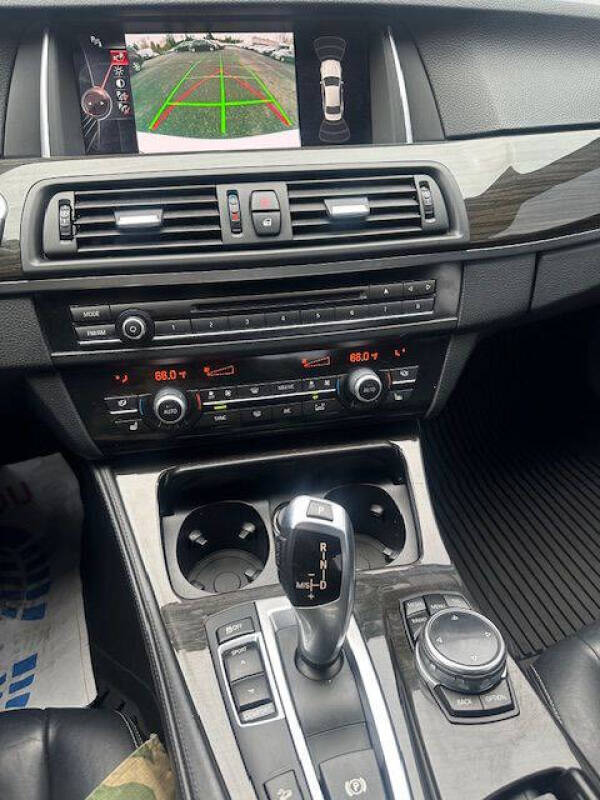 2015 BMW 5 Series 528i xDrive