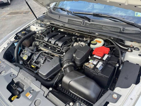 2013 Ford Taurus SEL