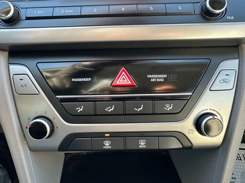 2017 Hyundai Elantra