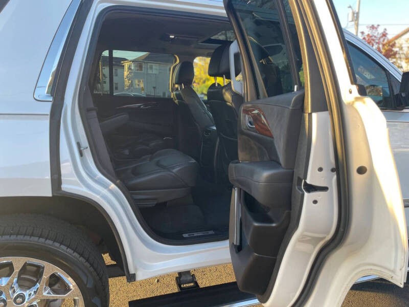 2017 Cadillac Escalade Premium Luxury