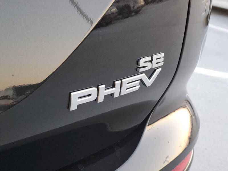 2025 Mitsubishi Outlander PHEV SE