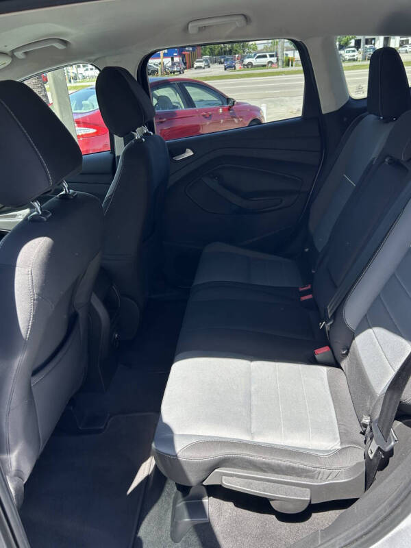 2015 Ford Escape SE