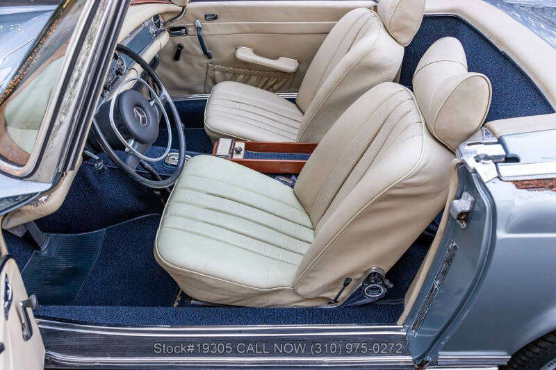 1971 Mercedes-Benz 280-Class