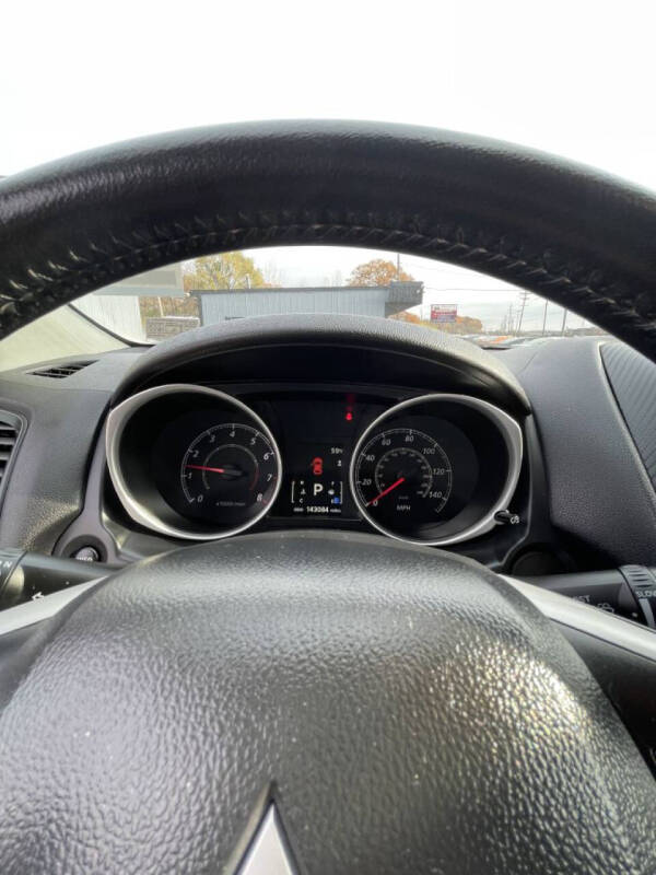 2015 Mitsubishi Outlander Sport 2.4 ES