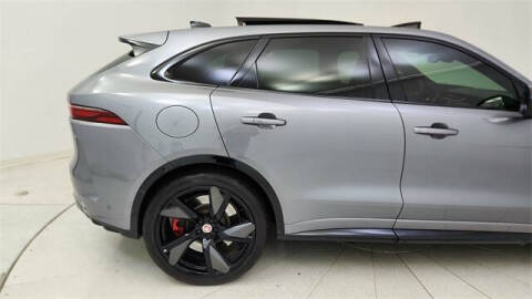 2022 Jaguar F-PACE SVR