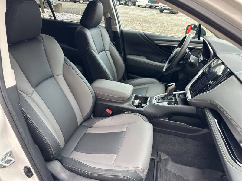 2025 Subaru Outback Onyx Edition XT