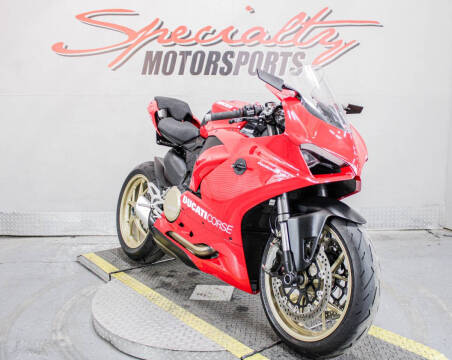 2022 Ducati Panigale V2