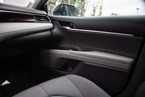 2020 Toyota Camry LE