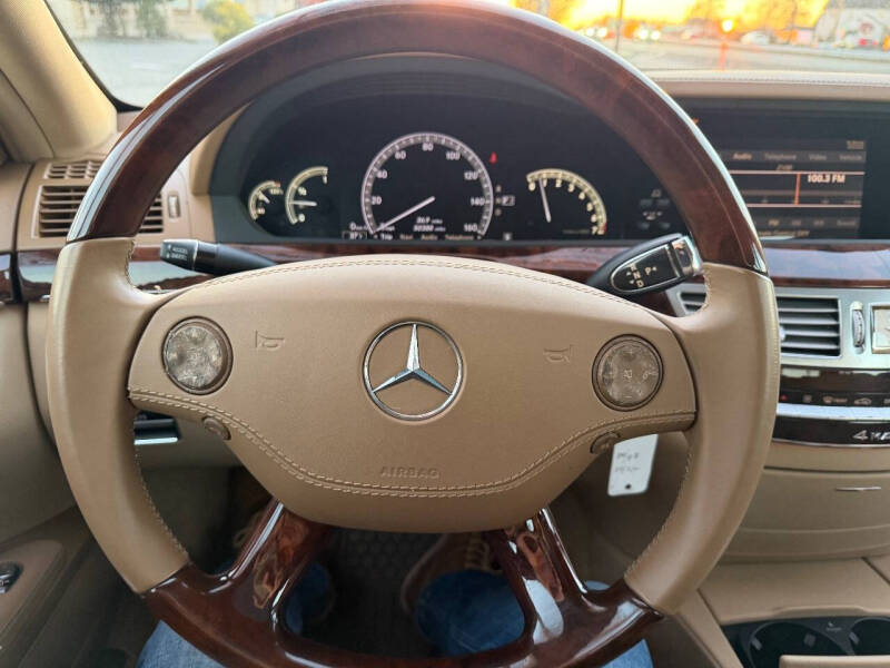 2008 Mercedes-Benz S-Class S 550 4MATIC