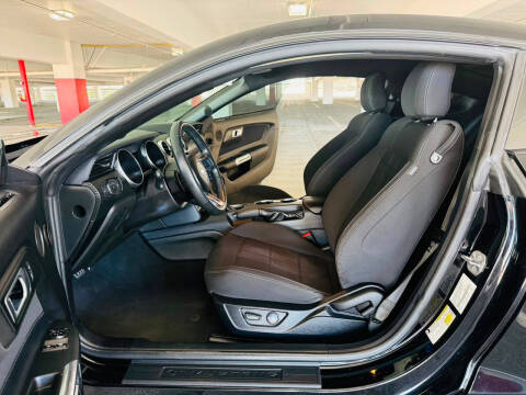 2021 Ford Mustang EcoBoost