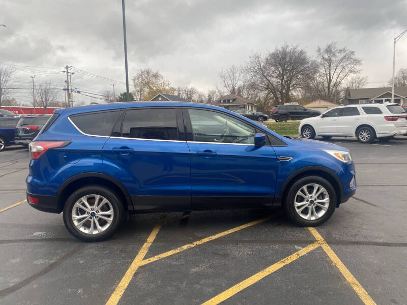 2017 Ford Escape SE photo 7