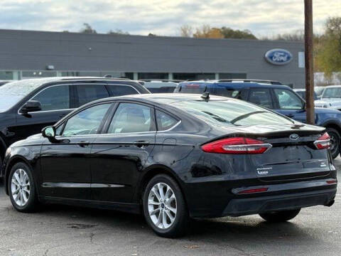 2020 Ford Fusion SE