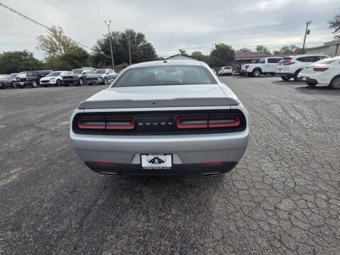 2022 Dodge Challenger SXT