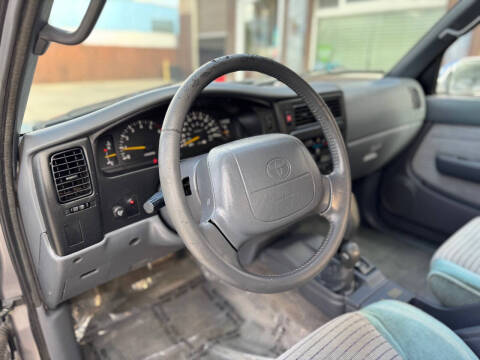 1996 Toyota Tacoma SR5