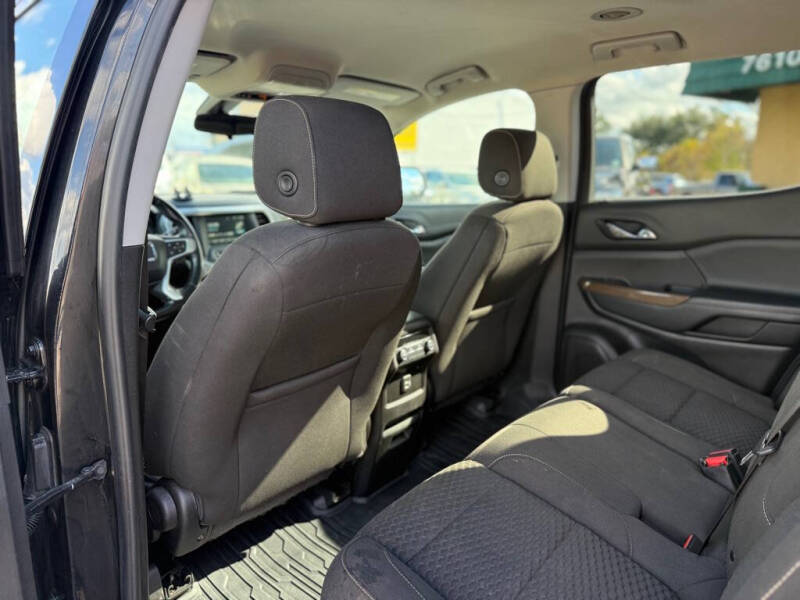 2019 GMC Acadia SLE-1