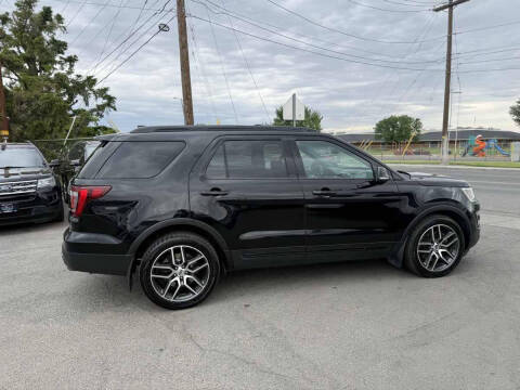 2017 Ford Explorer Sport