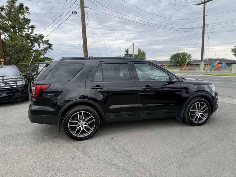 2017 Ford Explorer Sport