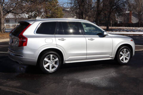 2020 Volvo XC90 T6 Momentum 7-Passenger