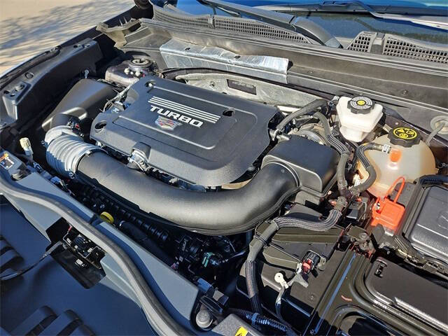 2023 Cadillac XT4 Premium Luxury