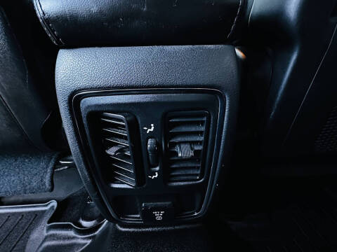 2017 Jeep Grand Cherokee Altitude