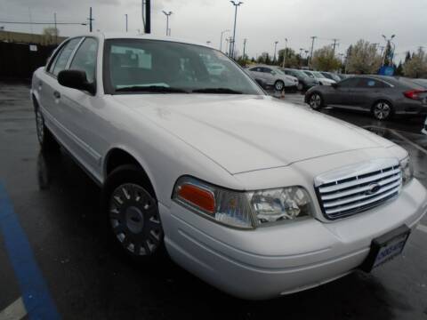 2005 Ford Crown Victoria for sale at Choice Auto & Truck in Sacramento CA
