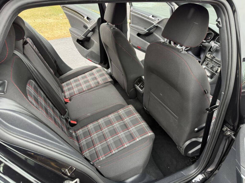 2017 Volkswagen Golf GTI