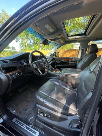 2018 Cadillac Escalade Luxury