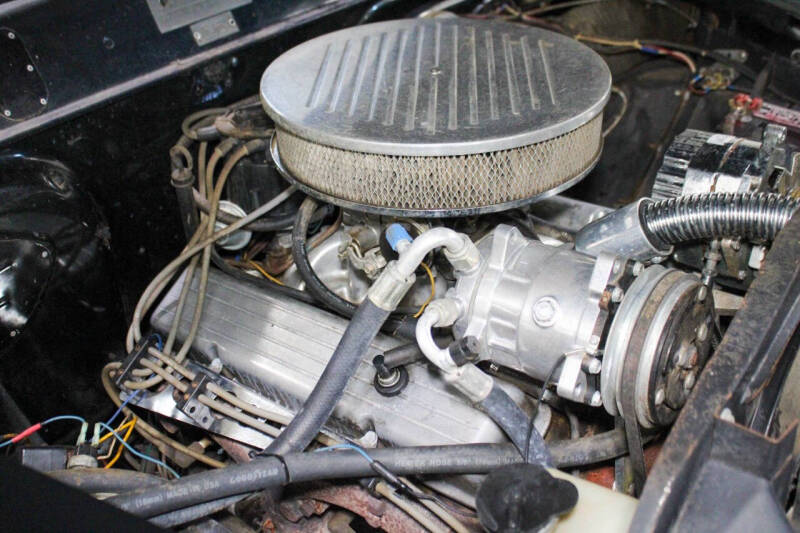 1953 Kaiser Manhattan